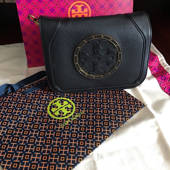 Tory Burch Handbags - Tory Burch Crossbody Black